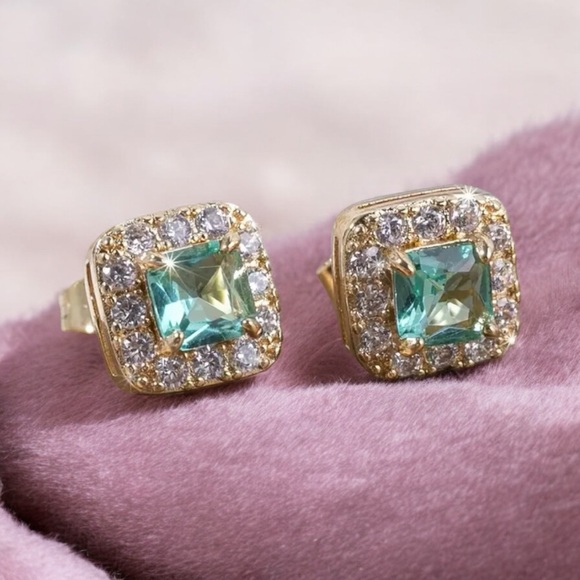 Amy Bee Jewelry Jewelry - S925 Sterling Silver green square CZ  stud earrings. New.